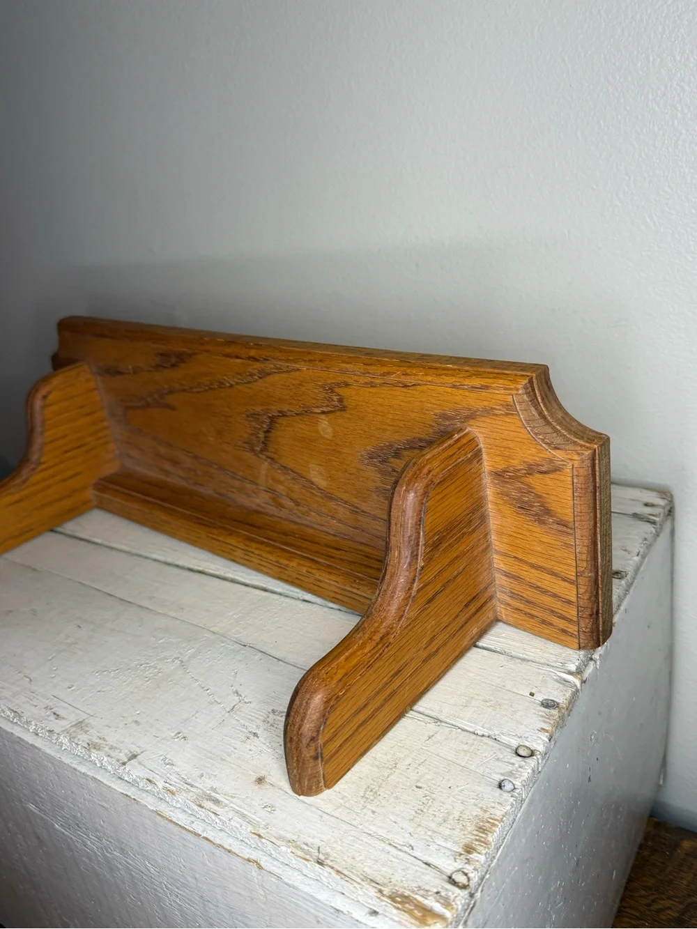 Vintage Oak Wall Shelf Farmhouse Display Ledge Rustic Country Decor, Scallop Bra